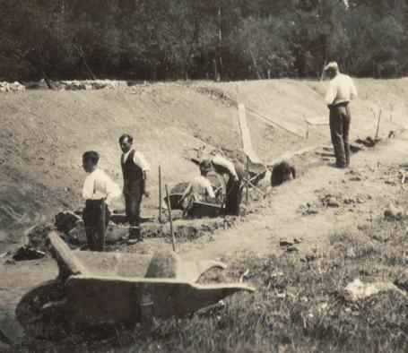 První, kdo vyrobil lízátko, jak jej známe dnes, byl v roce 1908 Georg Smith, americký výrobce cukrovinek. red. Inzerce Firma Celpap Machinery s.r.o. přijme do pracovního poměru SOUSTRUŽNÍKA.