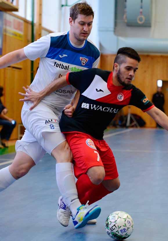 bulletin Futsal Oběžník FUTis 2017/04 Vážení futsalisté! Skončilo nám čtvrtfinále play off CHAN- CE futsal ligy a už známe nejlepší čtyři týmy, které se poperou o letošní titul.