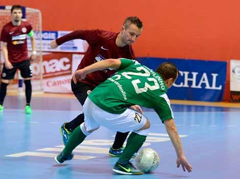 Rodek Marcel, Vnuk Tomáš, Bezstarosti Tomáš, Gabčo Josef, Victor-Veira Martinho, Hora Martin Trenér: Simitči Beni RK Helas Brno: Šimon David, Lerch Stanislav, Cupák Vojtěch, Mužík Jiří, Lidmila