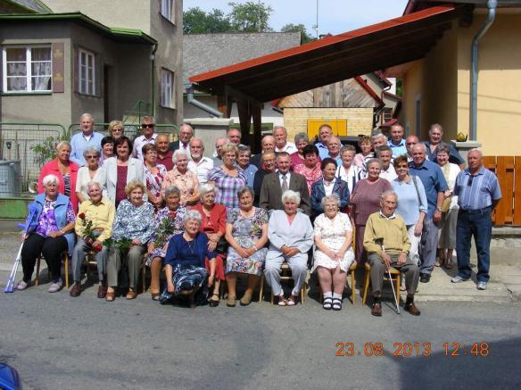 Lipinka počet obyvatel k 31. 12. 2013: 209 V roce 2013 bylo v obci vybudováno dětské hřiště pod názvem Hrajeme si s úsměvem. Celkové náklady realizace činily 212 tis. Kč.