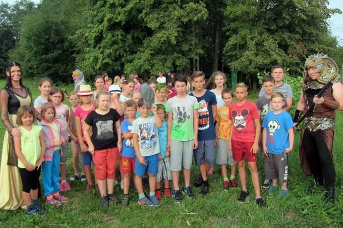 I v roce 2016 pokračovalo partnerství s vědomostní soutěží Kraje Vysočina s názvem Poznej Vysočinu, která je určená pro žáky druhých stupňů základních škol.