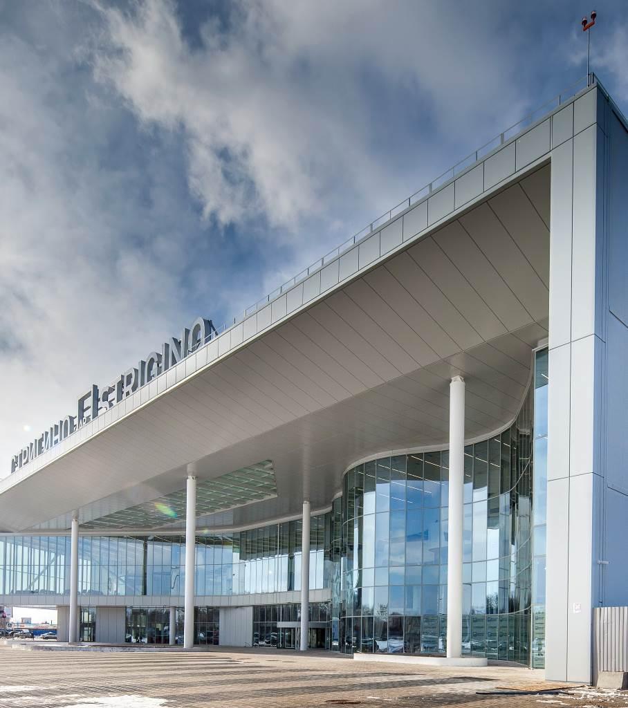 STRATEGIE A HODNOTY FIRMY Společnost PSJ se postupně vyprofilovala do pozice silné a úspěšné víceoborové skupiny firem.