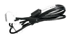 USB výstupní kabel (umožní USB porty na monitoru) médium Ovladače a dokumentace Stručná referenční příručka Příručka s informacemi o produktu a bezpečnosti Funkce výrobku Plochý displej U2412M je