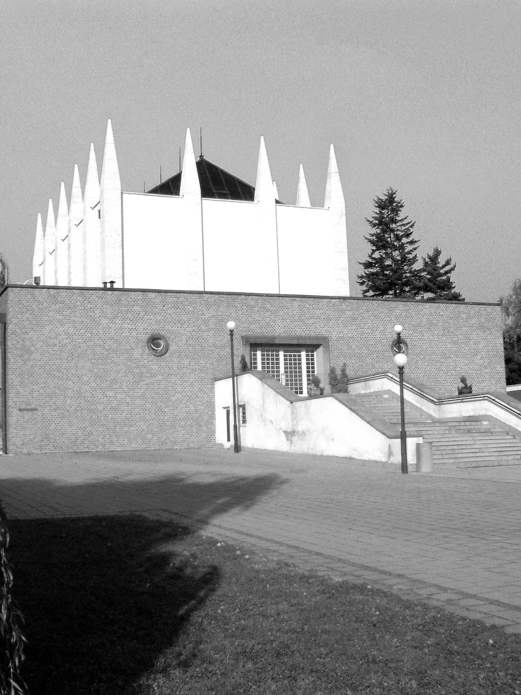 Koliště 7 bezbariérový vstup pondělí pátek 700 1630 tel.: 545 422 121 VÝROČNÍ ZPRÁVA 2017 Lužánecká 2a pondělí pátek 700 1500 tel.