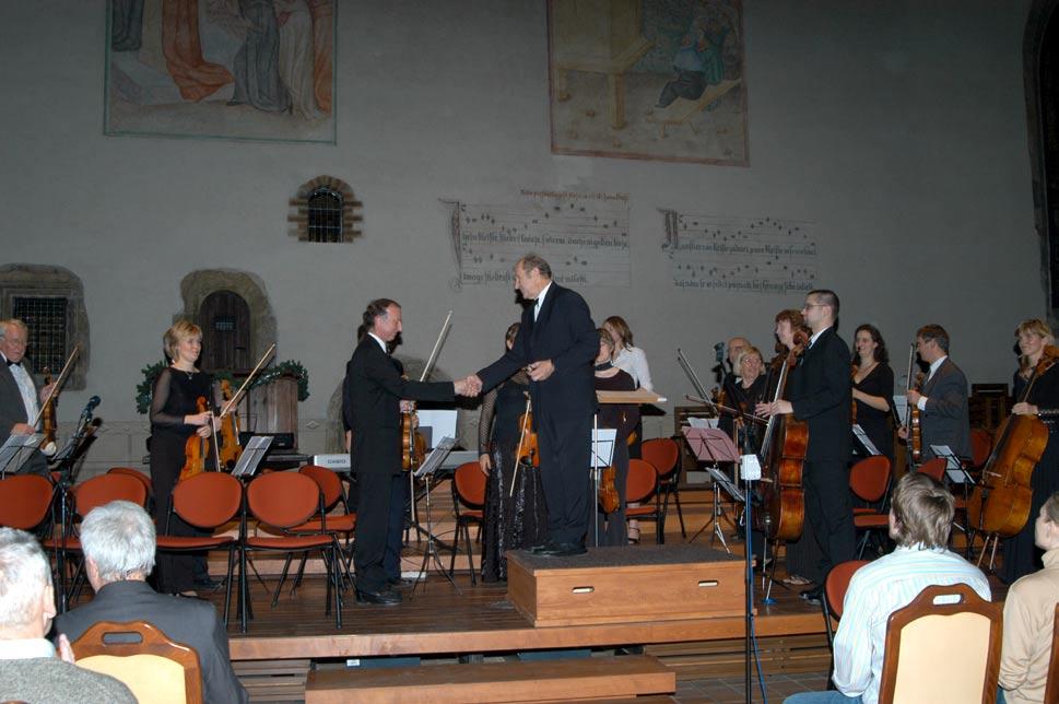 11.2.4 Přehled dalších akcí FS zajišťovaných IS v roce 2005 4.3. Ples FS 30.3. Koncert pro Indonésii 14.6. 16.6. Konference Přínos metalografie pro řešení výrobních problémů Lázně Libverda 29.