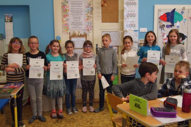 března sjelo do naší školy jedenáct dalších škol, aby se vybrané trojice žáků zapotili nad úkoly, které pro ně byly připraveny. Na žáky prvního stupně (tedy 1. a 2.