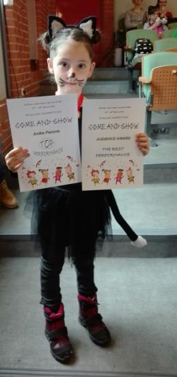 Soutěž z anglického jazyka Come and show Žáci naší školy se od ledna připravovali na vystoupení v soutěži "Come and show", která se konala ve dnech 27. a 28. 3. 2018 v ZUŠ Tussarova, Praha 8.