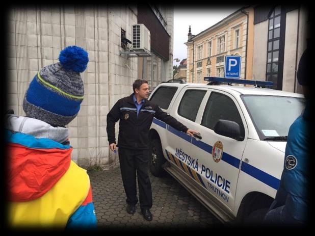 seniory. Tyto chvíle pro všechny znamenají nezapomenutelné pocity radosti, štěstí a vzájemného porozumění.