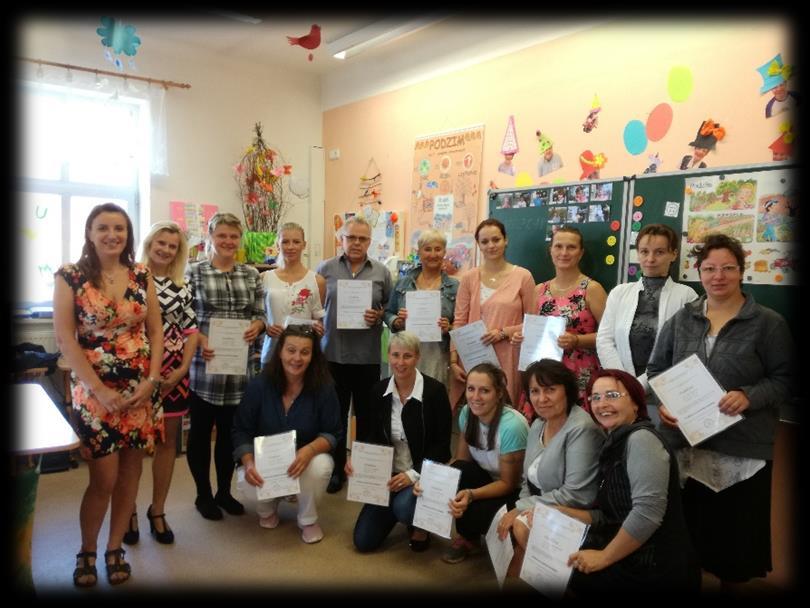 Na základě kladného rozhodnutí MŠMT jsme podali žádost o akreditaci kvalifikačního kurzu studia pro asistenty pedagoga.