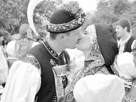 00 příchod k OÚ a požádání o povolení k hodům 20.