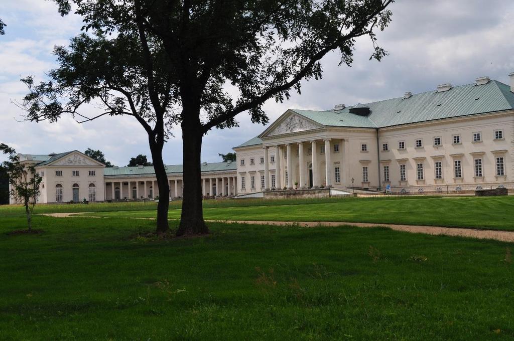 Obrázek č. 2: Zámek Kačina tvoří jádro okolní cíleně komponované krajiny (KPZ Žehušicko) Doposud poslední projekt věnovaný implementaci EÚoK představil důsledky a rizika nedodržování EÚoK.