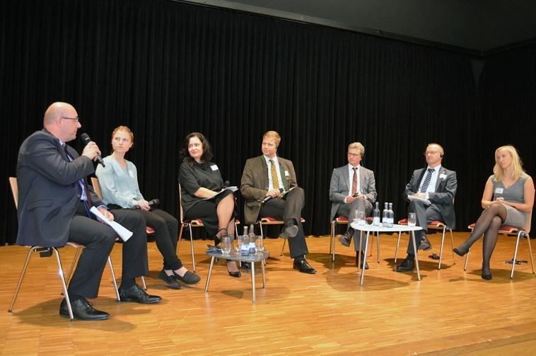 regionálního školství všech úrovní, mj. umístěním univerzit i mimo největší nadregionální centra.