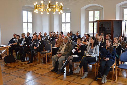 Výroční informační akce 2017 Výroční informační akce Programu přeshraniční spolupráce Česká republika Svobodný stát Bavorsko Cíl EÚS 2014 2020 se konala 26. 10.