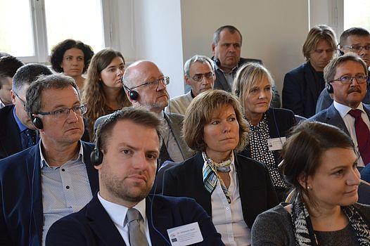 orgánů podali zprávu o aktuálním stavu programu a čerpání finančních prostředků.