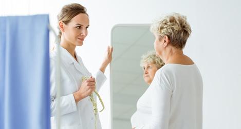 Pavlína Pittnerová předává dárky dětem Lázně Teplice v Č e c h á c h Přihlásila jsem se do soutěže KiK Tvář roku 2017, kdy jsem se dostala až do finále mezi osm účastnic.
