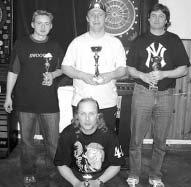 4 REGIONÁLNÍ MASTERY / HRÁLO SE duben 2008 ZAHOŘANY - muži: Milan Strádal, Roman Berka, Roman Valta, sedící Josef Kantner. ROUDNÉ - žáci. ROUDNÉ - muži. Foto: P. Kasper Foto: M. Haňka Foto: M.