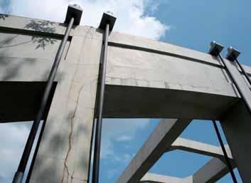 20 Substitute top layer failure by the reinforcement anti-corrosion coat repair system and finishing coat of the surface: a) bridge precast element beam I73, b) monolithic bridge cornice without kerb
