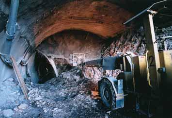 Dalším orgánem řízení výstavby tunelu Valík jako celku je Technická rada tunelu Valík, která je složena ze zástupců objednatele, zhotovitele, projektanta a specialistů.