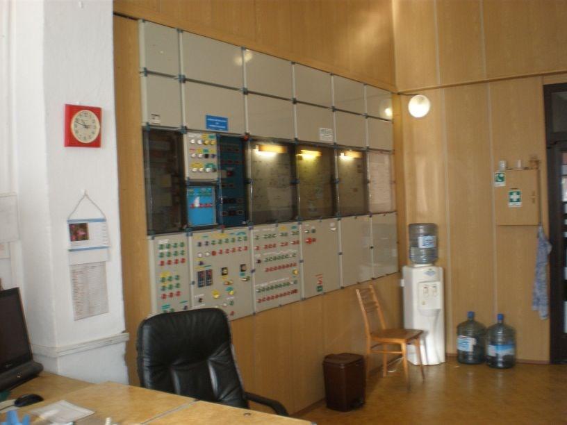 přesáhne stanovenou teplotu což je 133 C a absolutní tlak 3 bary započne sterilizační proces, který trvá 20 minut.