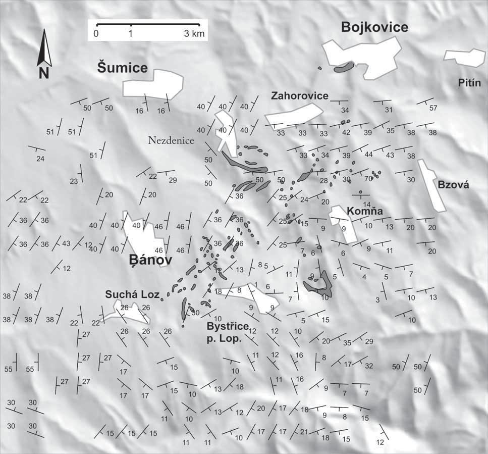 Obr. 4: Deformační mapa vypočtená z provedených strukturních měření. Fig. 4: Deformation map created from structural measurements. a Severoevropské platformy pod karpato-pannonský blok.