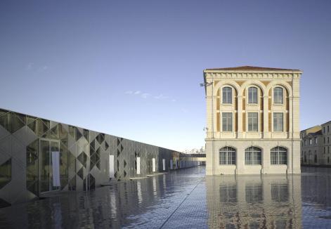 CITÉ DU DESIGN SAINT - ETIENNE, FRANCIE MĚSTO DESIGNU - PLATFORMA VYŠŠÍHO VZDĚLÁNÍ, VÝZKUMU, HOSPODÁŘSKÉHO ROZVOJE A PROPAGACI UMĚNÍ A DESIGNU.