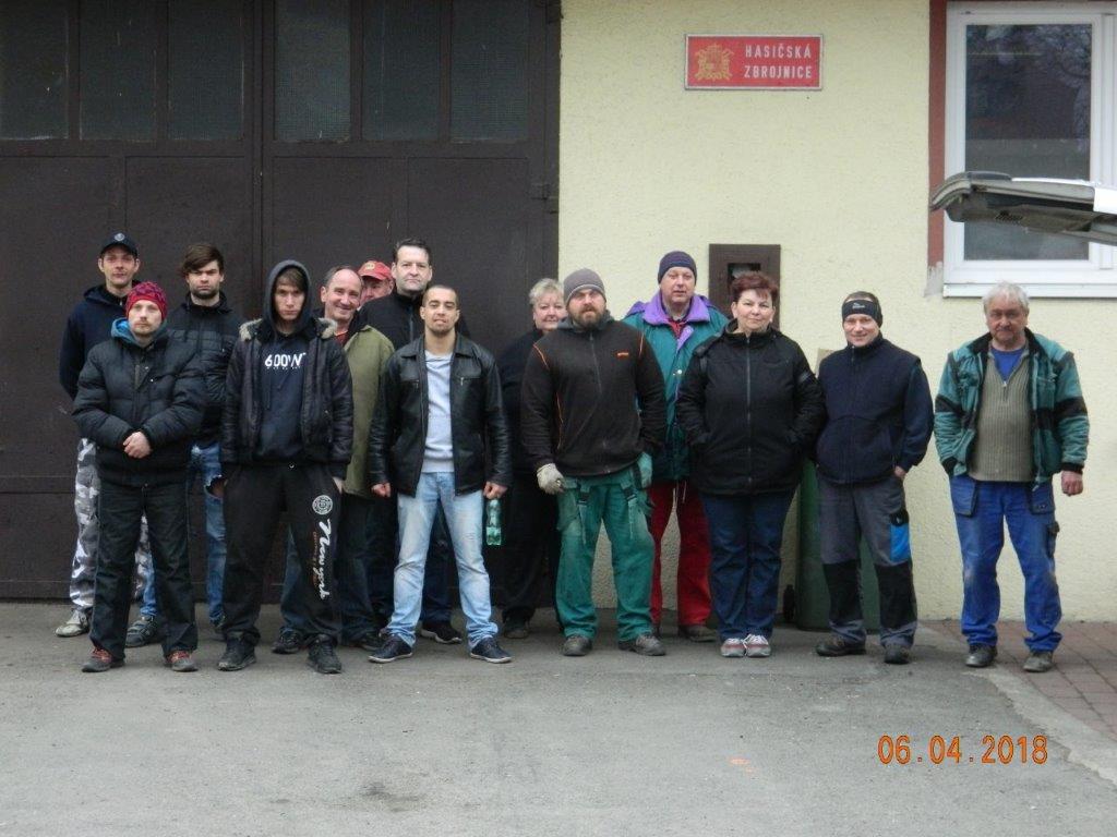 Ukliďme svět, ukliďme Česko Vážení spoluobčané, 6.