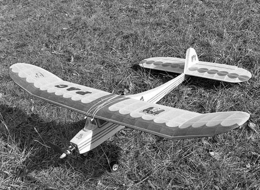 Stavebně je model středně složitý, řídit jej mohou méně zkušení piloti.