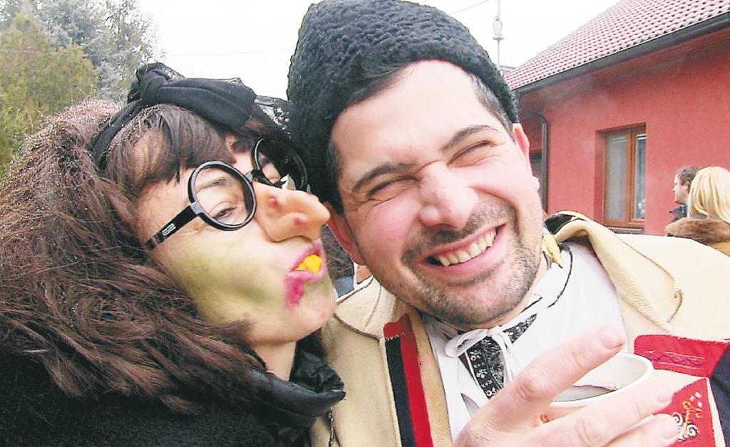 Zatímco řidič Peugeotu ze střetu vyvázl bez zranění, tak řidiče dodávky museli z vozi- úřadu našla nové využití díky projektu pro podporu bydlení tohoto druhu z ministerstva pro místní rozvoj a bude