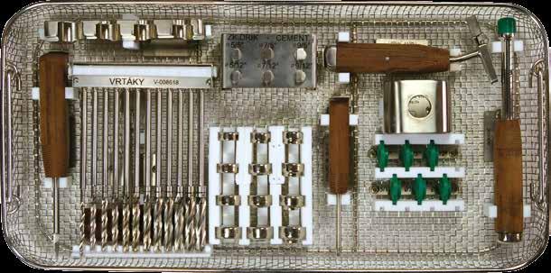 Popis implantátů Operační postup Instrumentárium Katalogová nabídka Nástroje pro rekonstrukci hlavice radia Instrumentarium je uloženo v jednom sítě umožňujícím přehledné uspořádání a snadnou