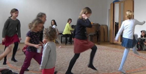 2 JEDNODENNÍ KLAVÍRNÍ WORKSHOP S MÝMI SUZUKI ŽÁKY A RODIČI M.