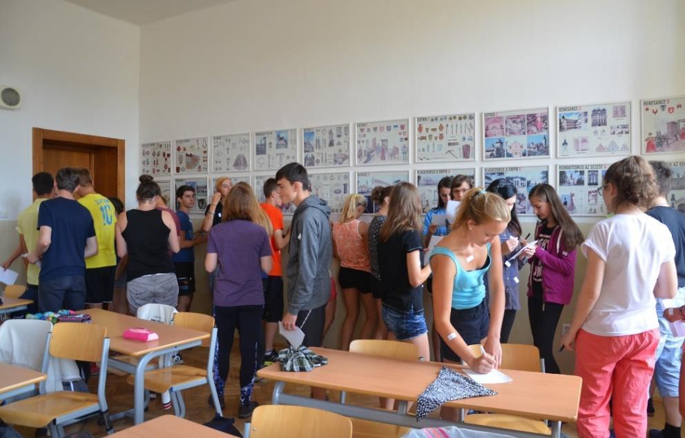 15. Další vzdělávání pedagogických pracovníků Dalšímu vzdělávání pedagogických pracovníků (DVVP) věnujeme pozornost, neboť přispívá ke zkvalitnění výuky a práce se žáky.