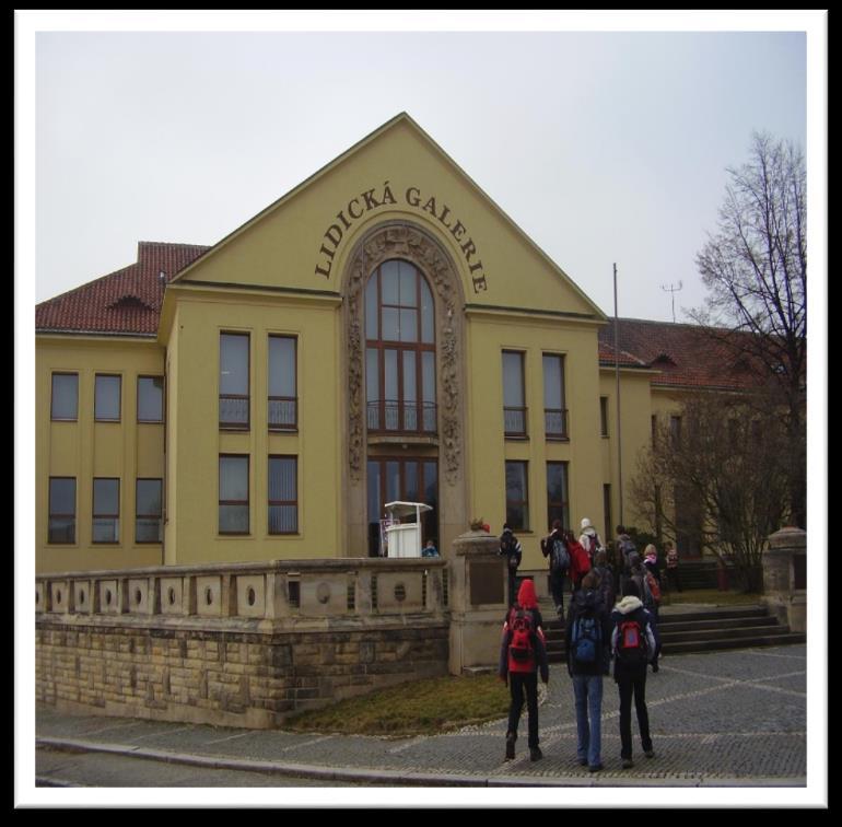 místě nedaleko od obce původní, na původním místě se dnes nachází Památník Lidice. Územněsprávní začlenění Dějiny územněsprávního začleňování zahrnují období od roku 1850 do současnosti.