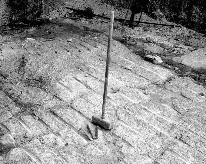 Použité prameny DOJČÁR O. (1984): Dobývanie a spracovanie kameňa. Alfa, Bratislava, 1. vydání, 217 s. DOJČÁR O. a kol. (1996): Trhacia technika. Montanex, Ostrava, 1. vydání, 421 s. KARPAŠ R. a kol. (2004): Kniha o Liberci.