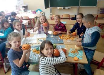 Zprávy ze školy a školky 6 Halloween ve škole Třídy 9.A a 9.B uspořádaly dne 31. října 2018 halloweenský program pro první i druhý stupeň naší základní školy.