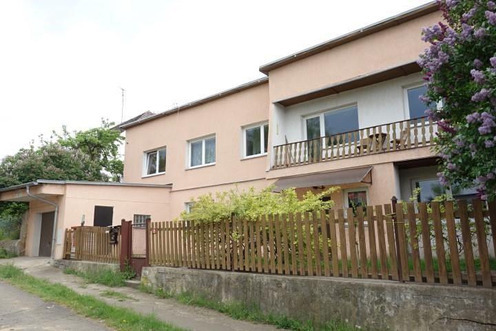 Záznam o prodeji srovnávané nemovitosti č. 3 1. Identifikace Prodej, Rodinný dům, 172 m 2, Palackého, Hostomice Celková cena: 1.790.000 Kč Adresa: Palackého, Hostomice, okres Teplice 2.