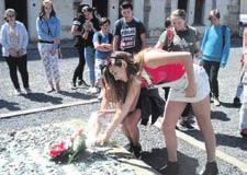 Návštěvníci si mohli zakoupit lístek do tomboly, z nichž každý vyhrával některou z pestrého výběru cen.