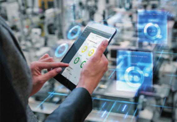 Software, přes virtuální zprovoznění pomocí Simulation Unit Jak vylepšit křídlo Bugatti Siemens na MSV až po simulaci výroby se zapojením reálného ovládacího panelu stroje s reálným řídicím systémem