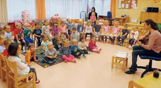 č. 215152220/0300 učsob. Jako variabilní symbol použijte číslo popisné nemovitosti, do poznámky napište jméno držitele psa. Poplatek je splatný nejpozději do 1. 3. 2019.