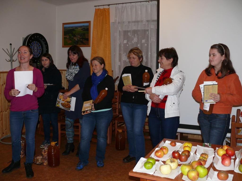 VILICKÉ JABLKOBRANÍ Vilické jablkobraní bylo pořádáno v rámci projektu Venkovské tradice v krajině II. dne 14.11.2015.