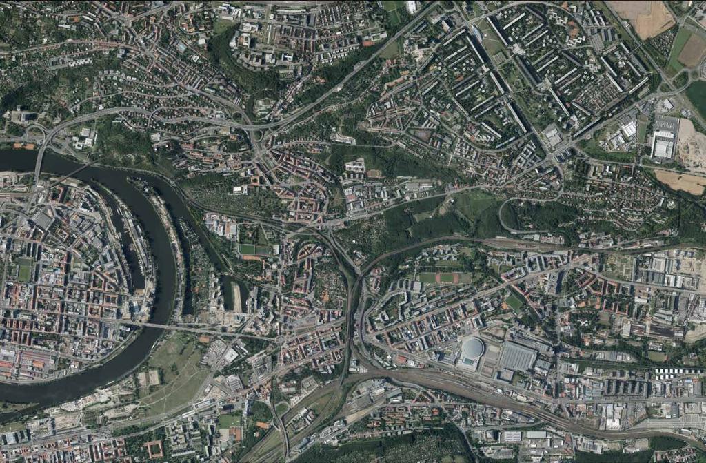 Dopravní dostupnost Metro Prosek (C) Vysočanská (B) Českomoravská (B) Palmovka (B) KOBYLISY SÍDLIŠTĚ