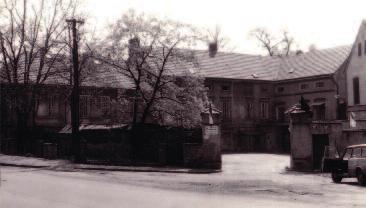 Dvořákův statek K Horkám čp. 19 První zmínka o této usedlosti pochází z roku 1567, kdy je v Pozemkové knize jako její majitel uveden Jan Janda.