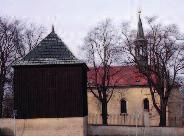Po posledních opravách kostela v roce 1984 je zřejmé, že dnešní půdorysná podoba chrámu, s výjimkou mladší vstupní předsíně a sakristie, pochází již z ro mánského obdo bí, z doby kolem
