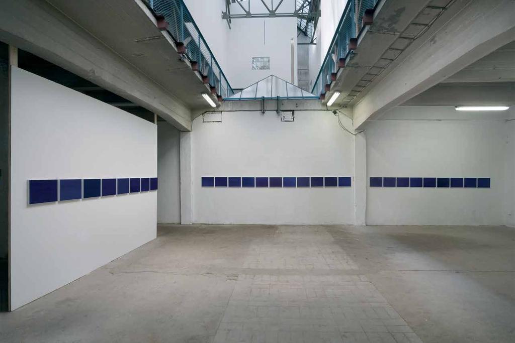 2006, Praha, Galerie Entrance, Will You Ever Return? WILL YOU EVER RETURN?, 2004-6, kresby modrou propiskou, papír, 40 x 30 cm, série 40 ks Série kreseb vznikala v rozmezí let 2004 2006.