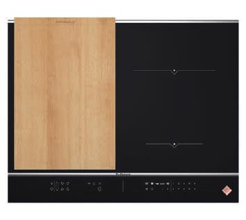 Na indukční varnou desku horizone Play v libovolné šířce 65-90 cm lze umístit velký grill, grilovací desku plancha nebo krájecí prkno Sologne z