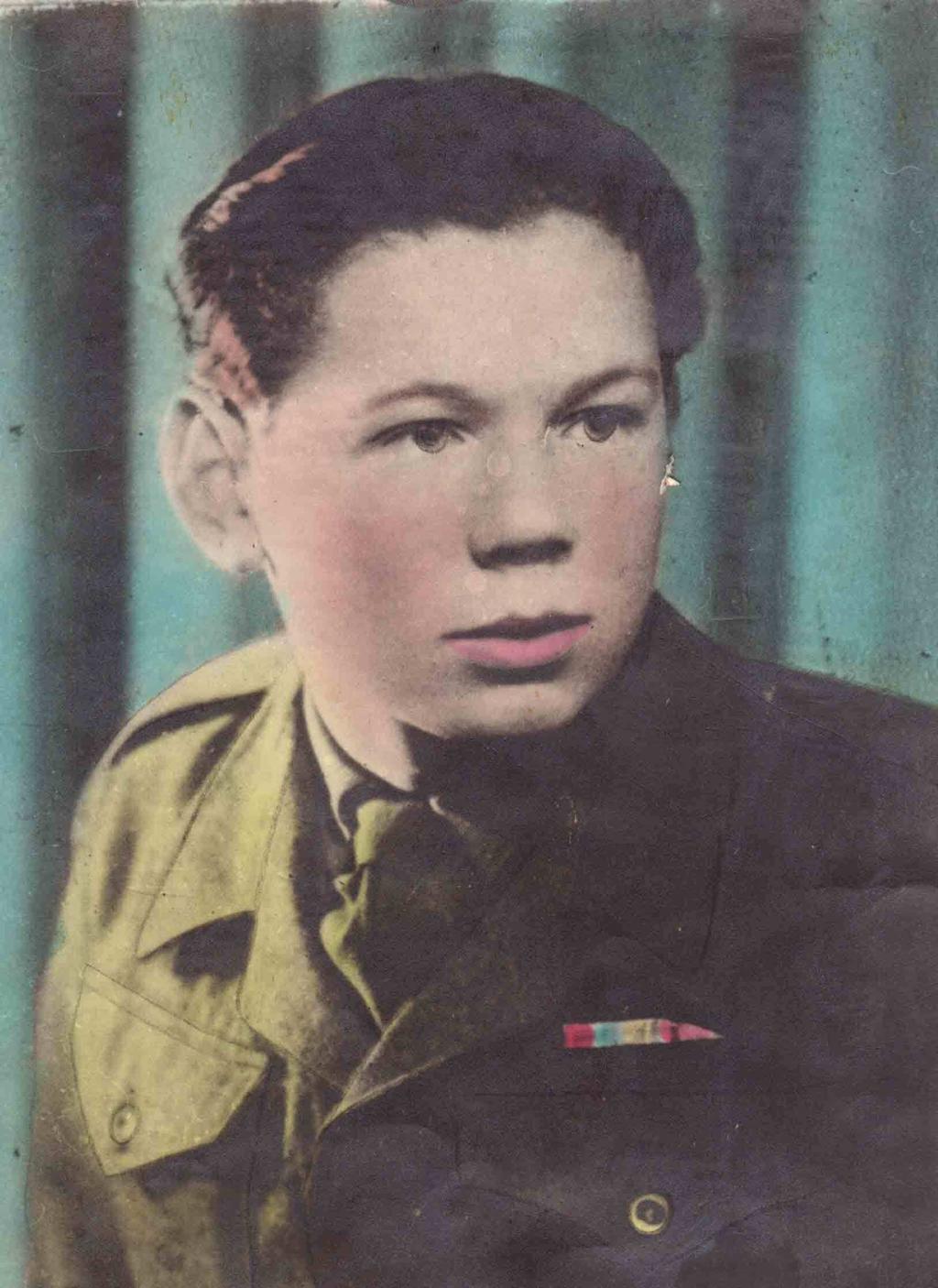 Adolf Grygarčík (1926 2012) Do zahraniční armády vstoupil na podzim 1944 a u Dunkerque si vysloužil čs.