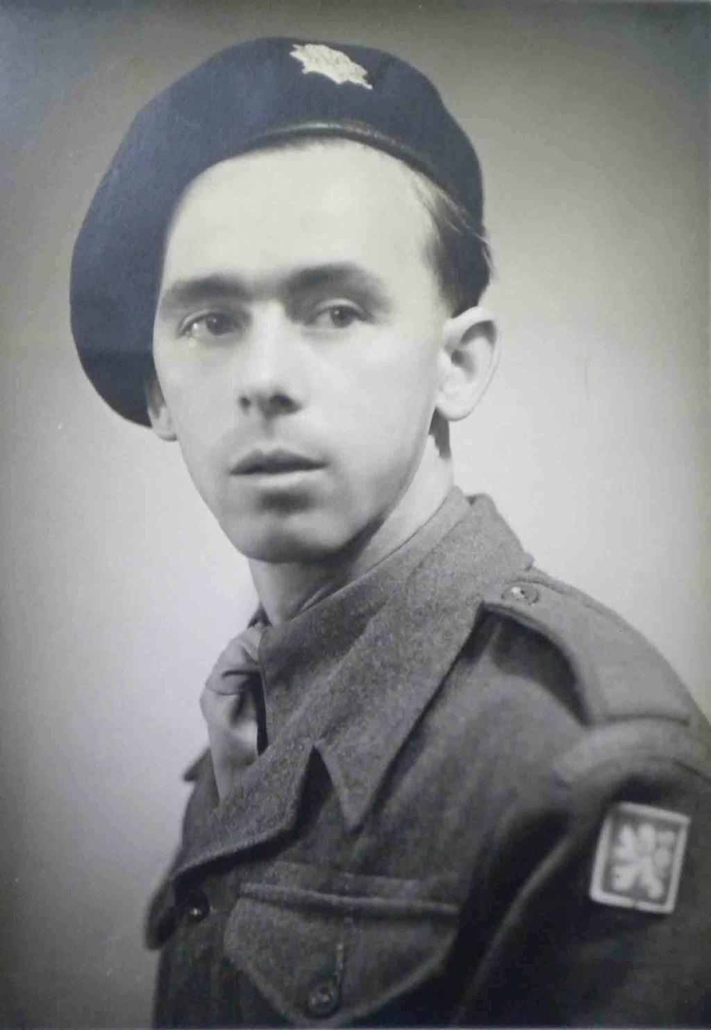 ) Sloužil ve Wehrmachtu již od roku 1939.