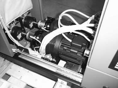 Instalace 3-3 Tachogenerátor (pøíslu enství) Pøipojení se provádí pøes pøipojovací zdíøku. Rozmístìní vývodù viz Schéma zapojení. Nordson dodá vhodný tachogenerátor.
