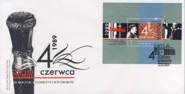 Na natińtěné známce je Lech Wałęsa, na pravém okraji arńíku je Tadeusz Mazowiecki, který se stal po volbách v r.