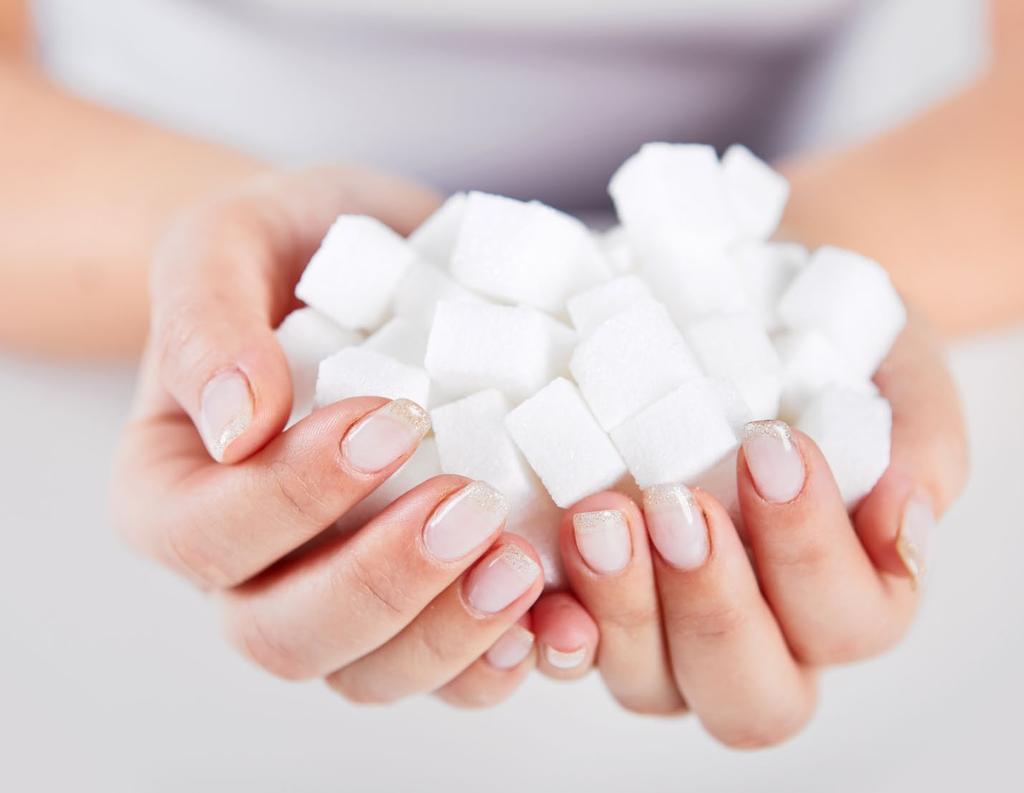 téma měsíce Oslaďte si život. Zn: správně! Připravila Naďa Hanuš Vávrová, foto shutterstock Podle statistik každý Čech v průměru zkonzumuje čtyřicet kilogramů cukrů ročně.