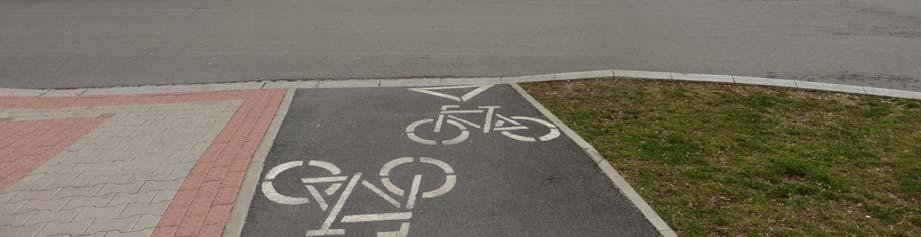 tramvajové trati v Zadních Skvrňanech byla zrenovována i stezka pro chodce a cyklisty s rozděleným